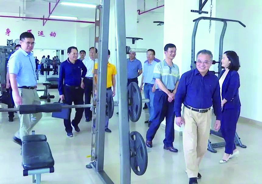 1-海南省总工会党组书记、常务副主席王全调研海南逸盛.JPG