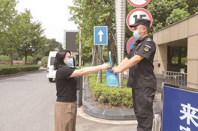 3-高温慰问.jpg