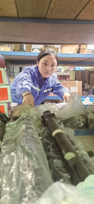2-荣盛人沈丽.jpg