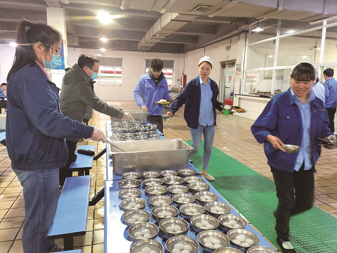 2-盛元分汤圆.jpg